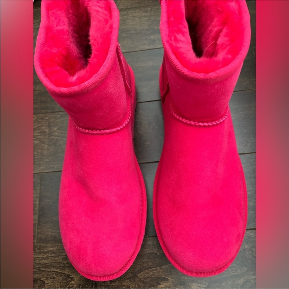 UGG | Classic Mini Boot II in 'Radish'